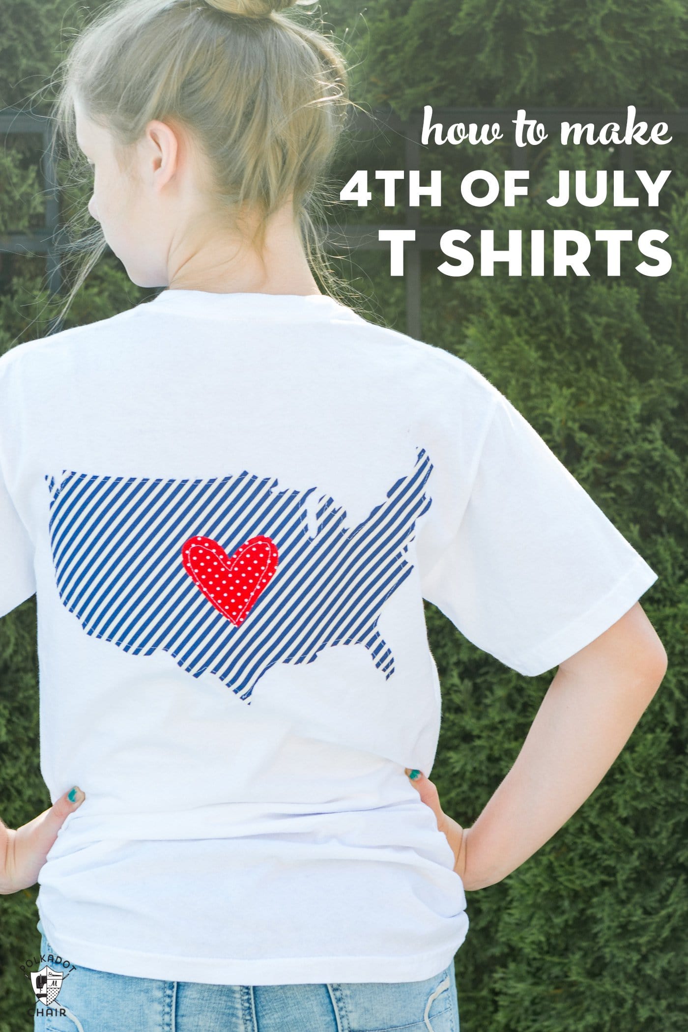 Chemise blanche du 4 juillet avec contour bleu USA