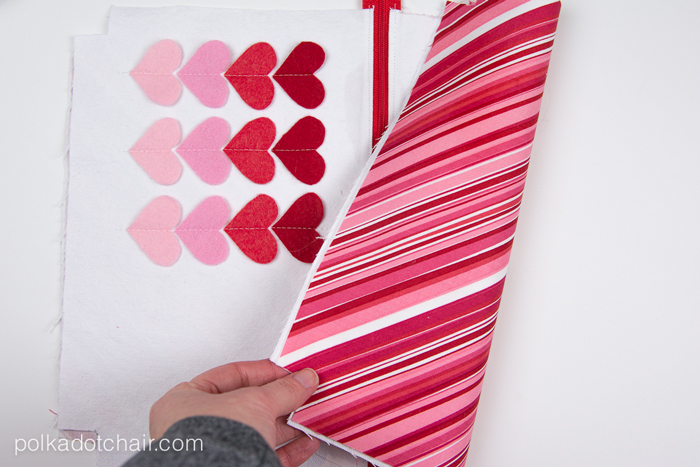 Tutoriel de couture de pochette zippée Sweetheart.. un projet de couture mignon et simple pour la Saint-Valentin