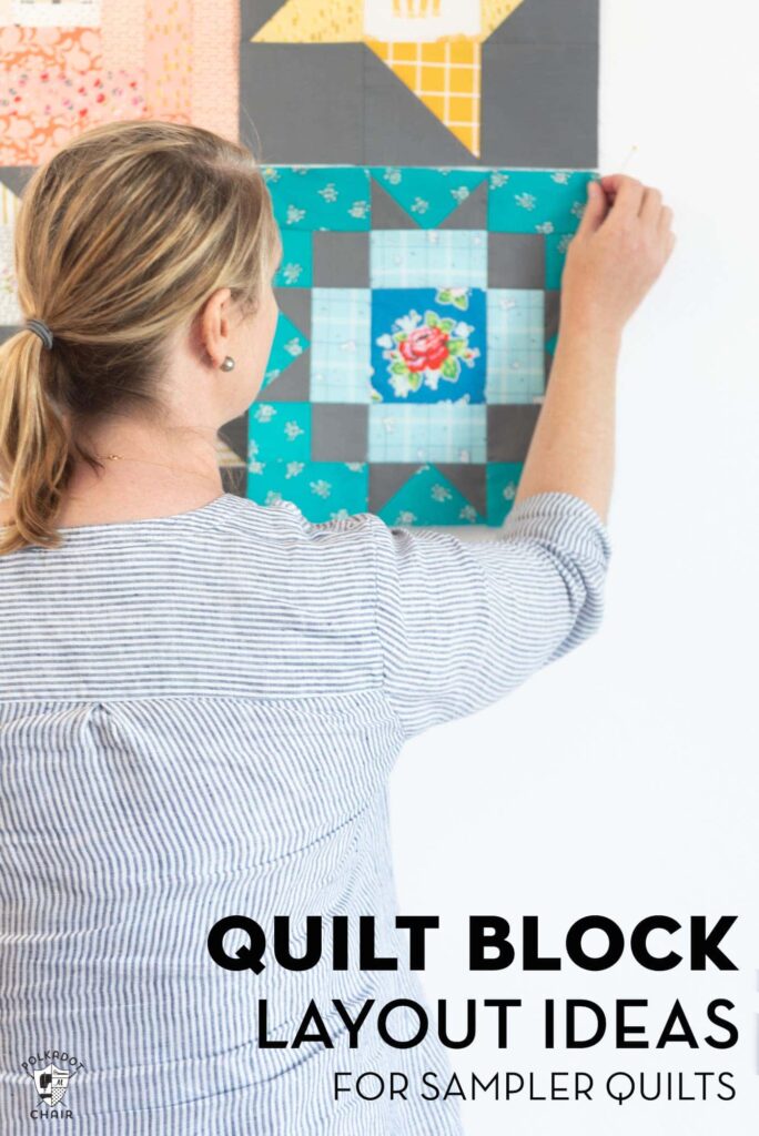 Femme plaçant un bloc de couette sur un mur blanc
