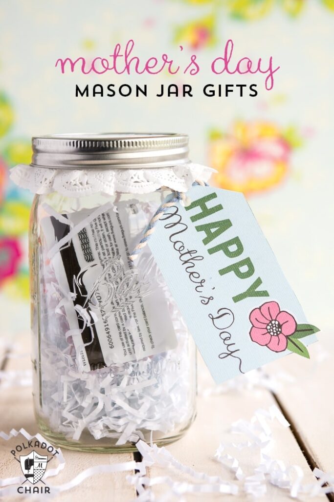 Idées cadeaux mignonnes mason jar pour la fête des mères {et étiquettes imprimables gratuites} sur polkadotchair.com