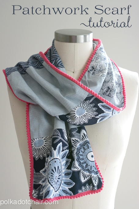 Tutoriel de couture de patchwork et d'écharpe à pompons DIY