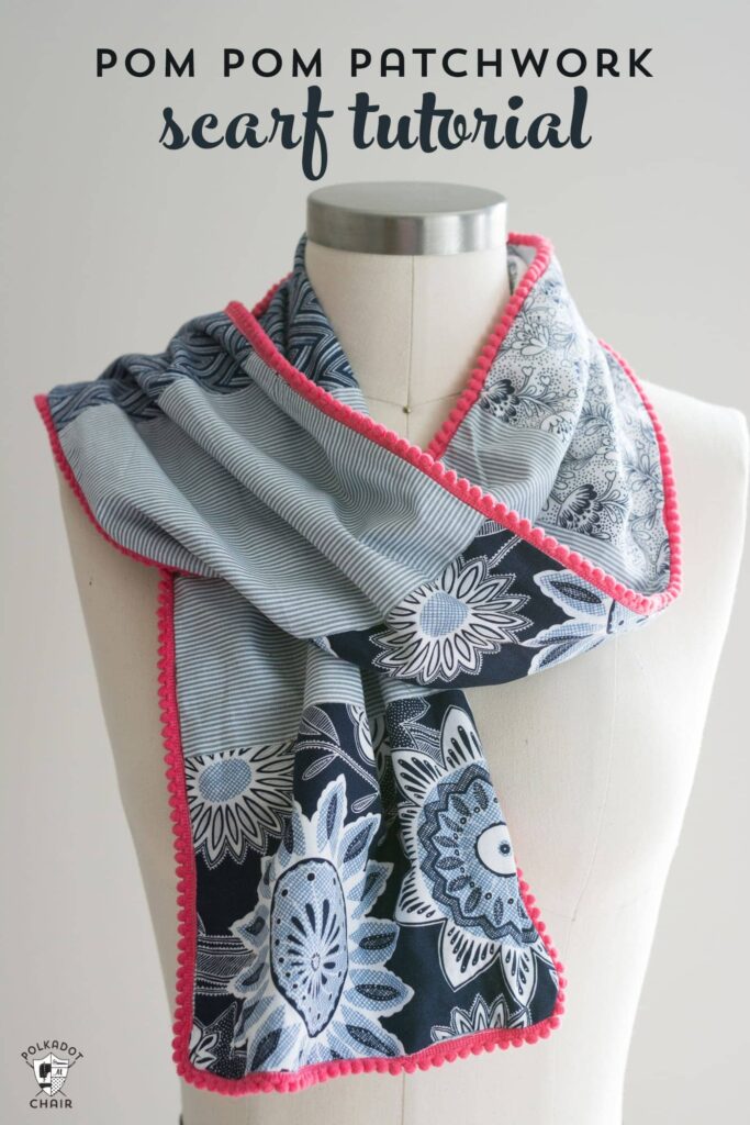 Pom pom patchwork scarf tutoriel de couture - apprenez à faire une écharpe à pompons - #sewingtutorial #scarftutorials #freesewingpatterns